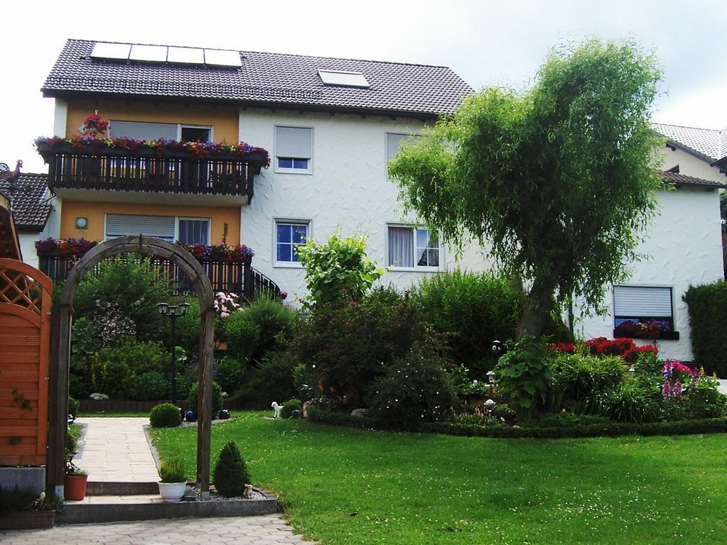 Haus Rossner Apartamento Nemmersdorf Exterior foto